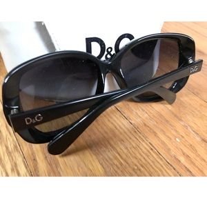 Dolce & Gabban Sunglasses 🕶
